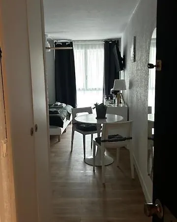 Victoria Surf D'exception Apartman *